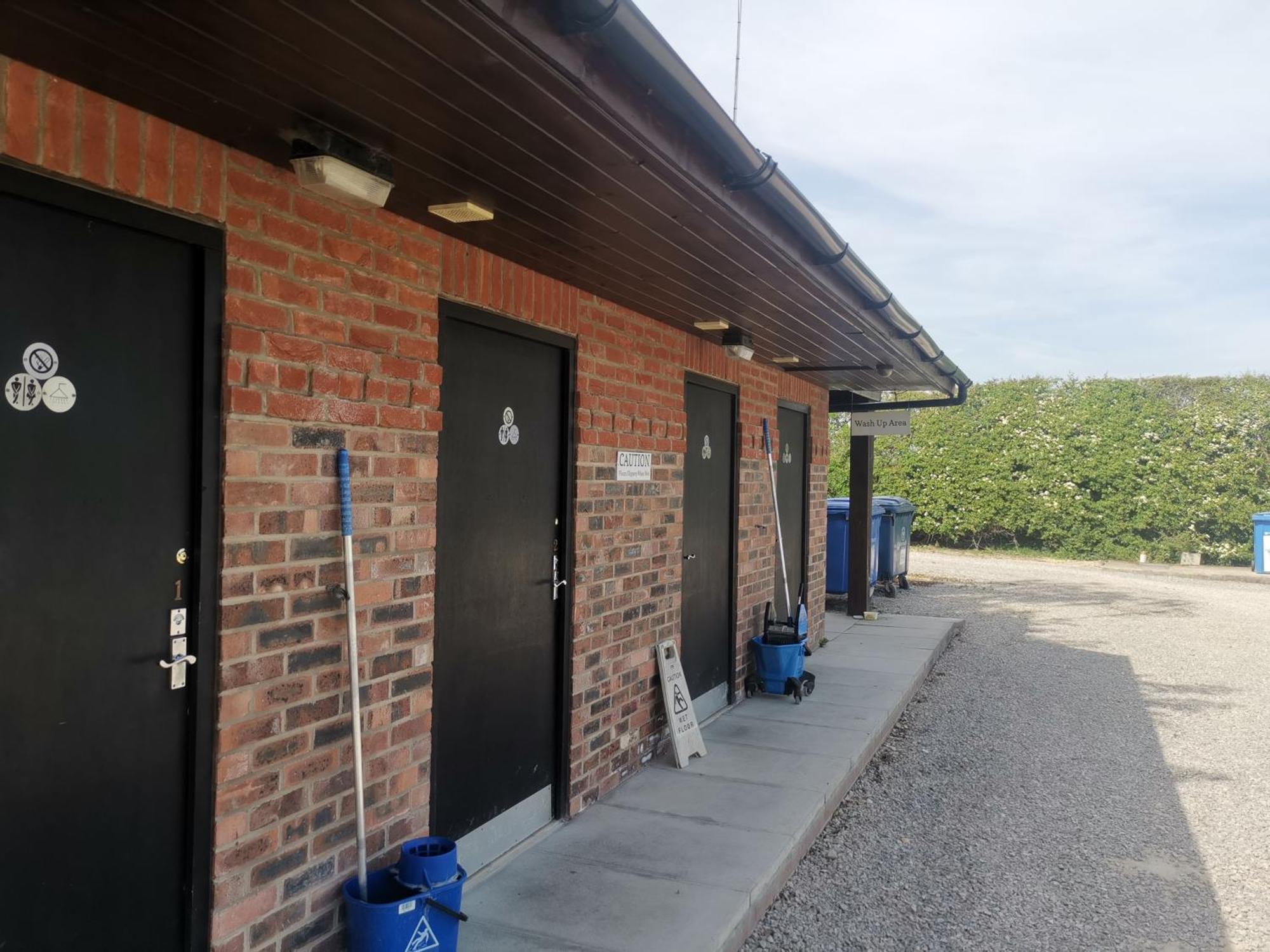 The Little Hide - Adult Only Camping Pods Wigginton  Exteriör bild
