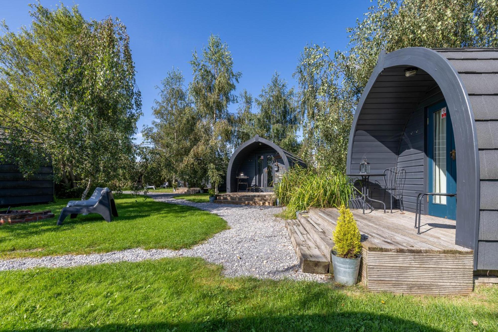 The Little Hide - Adult Only Camping Pods Wigginton  Exteriör bild