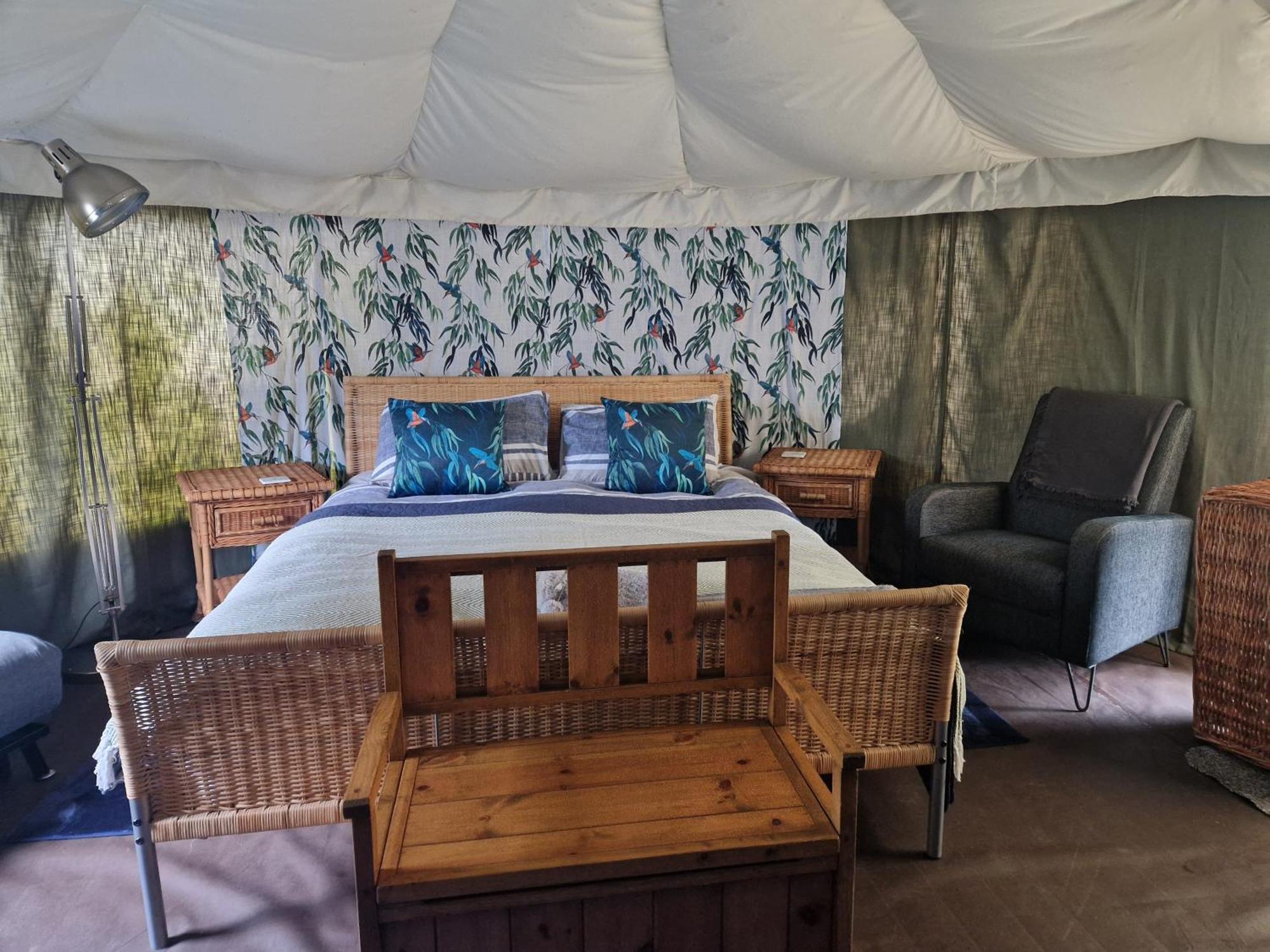 The Little Hide - Adult Only Camping Pods Wigginton  Exteriör bild
