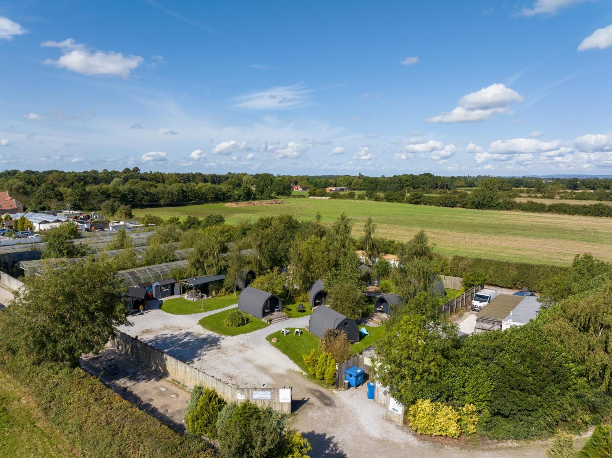The Little Hide - Adult Only Camping Pods Wigginton  Exteriör bild